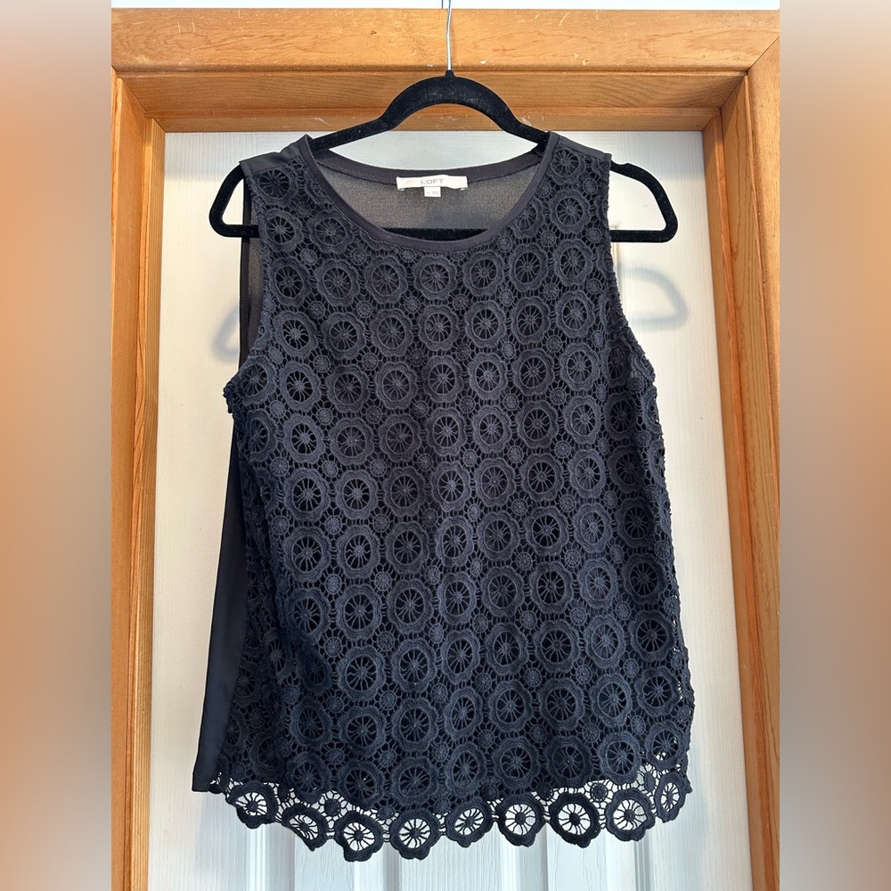 LOFT top Size M